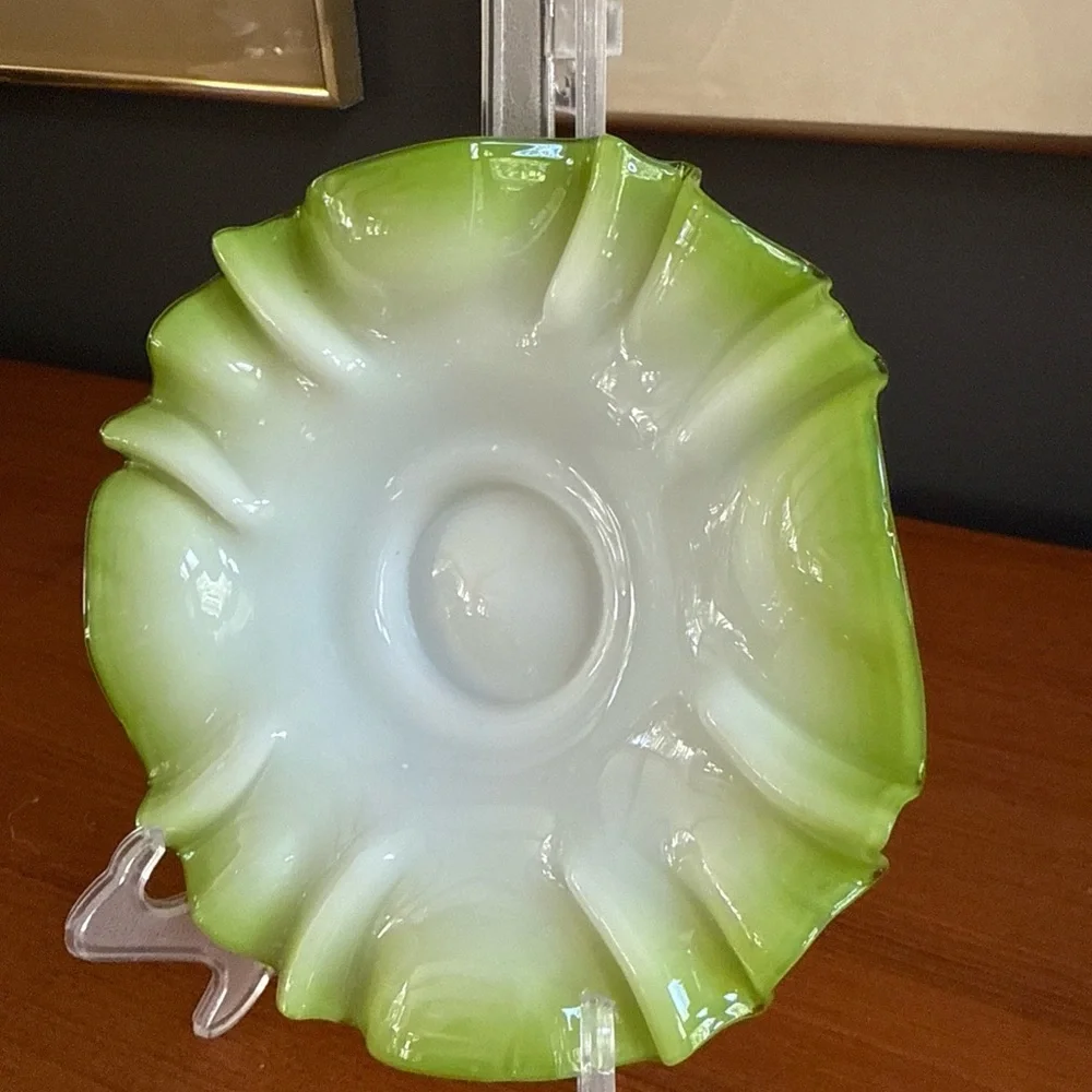 Beautiful Fenton ? ANTIQUE Art Nouveau milk opaline glass bowl - Picture 3 of 9